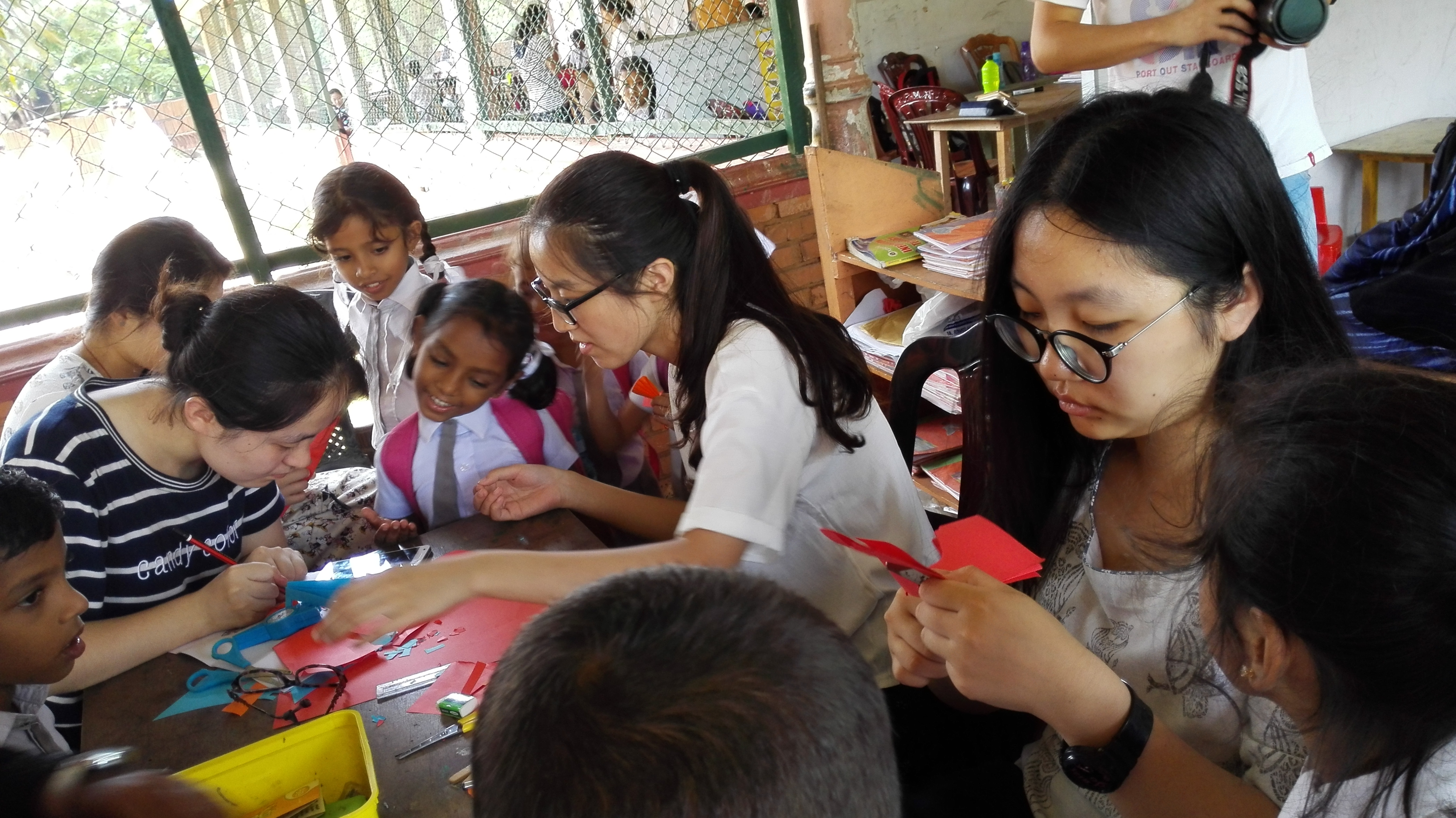 Volunteers working together